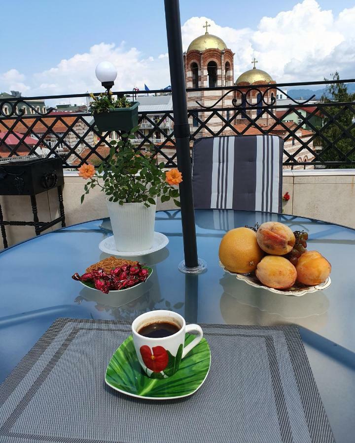 Piazza Batumi Guesthouse Esterno foto